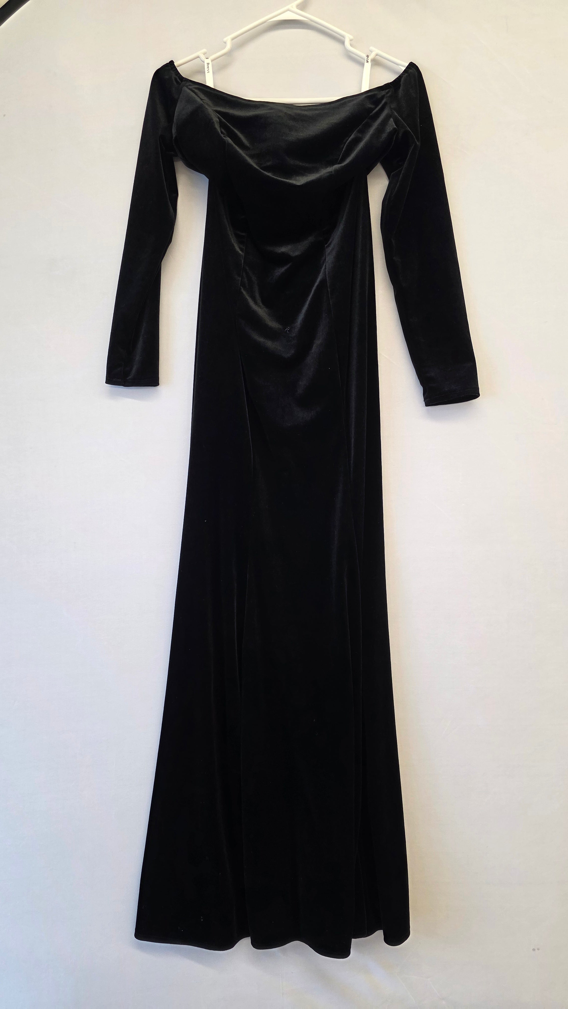 Black  Formal Gown, M (8-10)