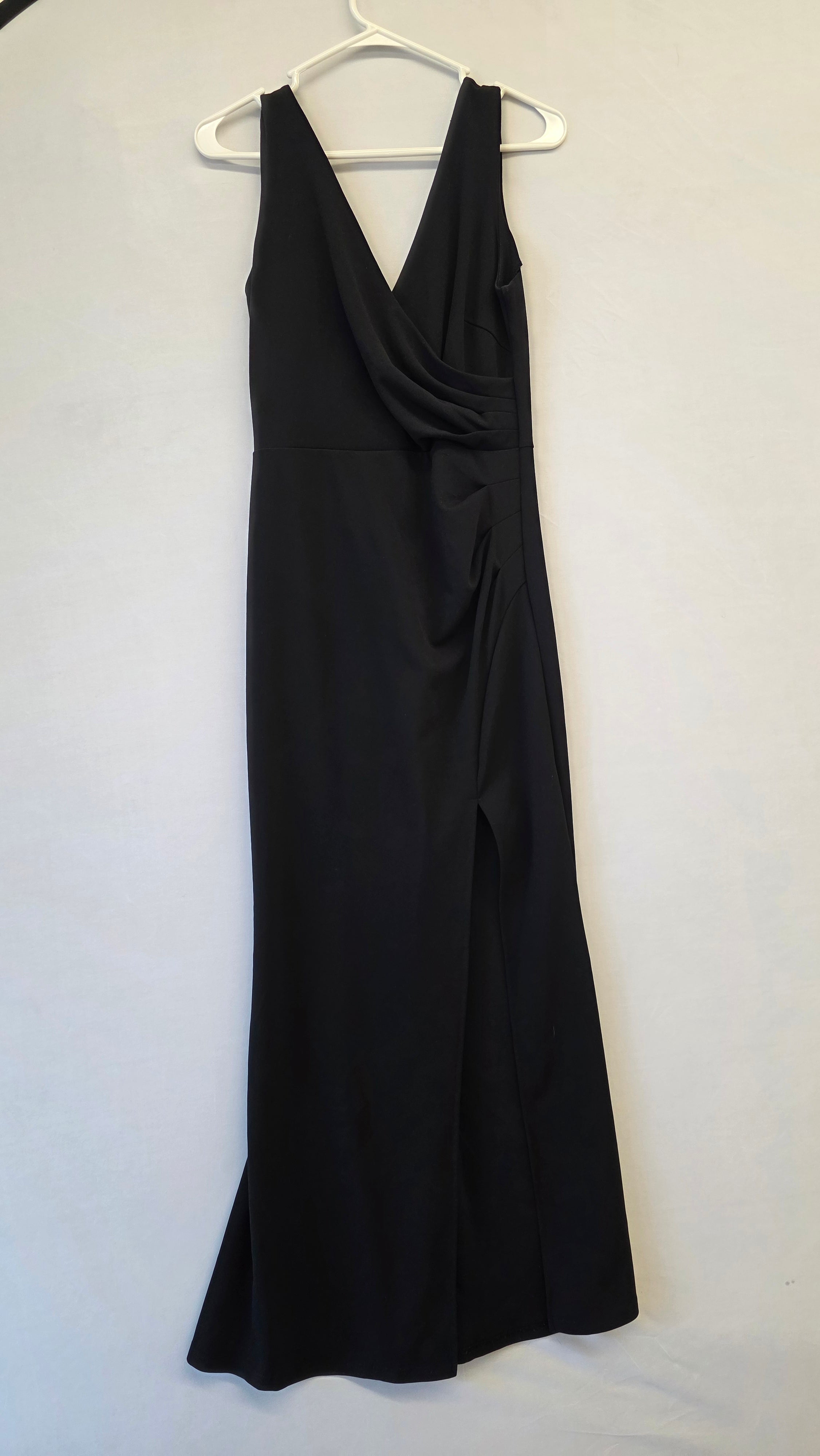 Black Woosea Formal Gown, M (8-10)