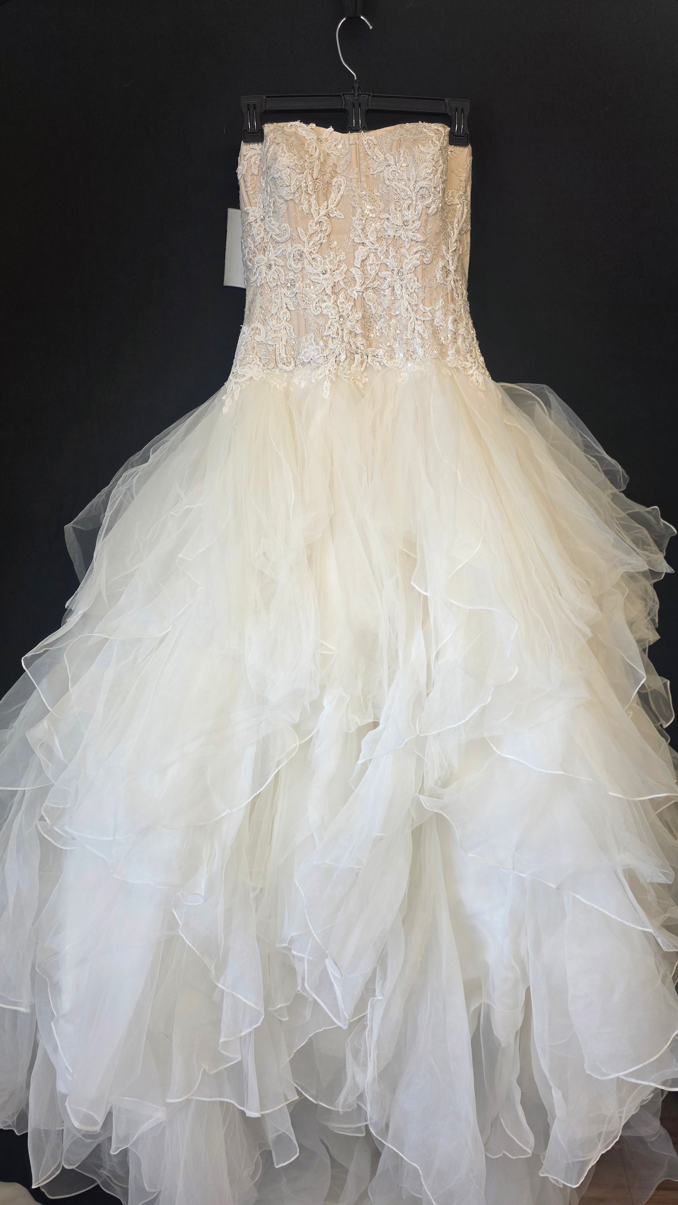 Ivory Champ Oleg Cassini Wedding Dress, 8