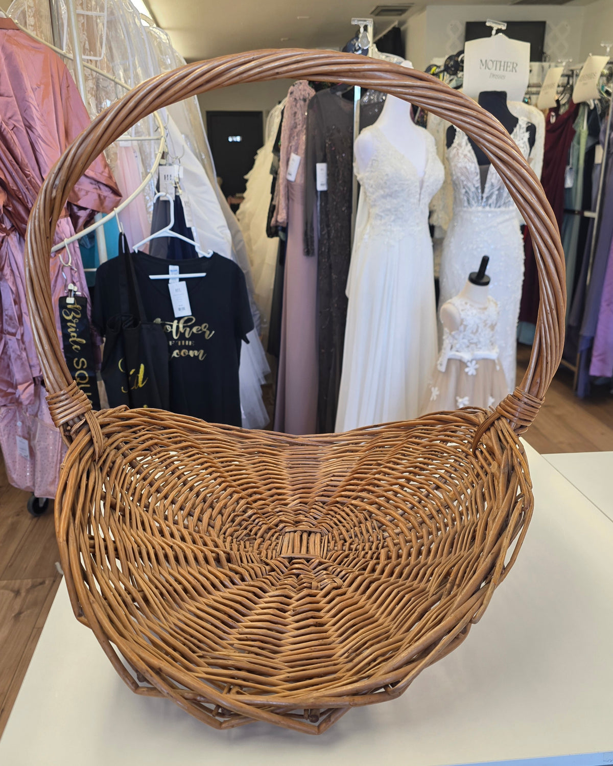 Brown / Flat Whicker Basket