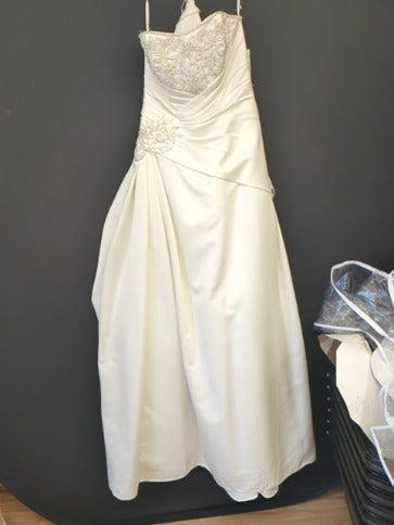 Ivory Davids Bridal Wedding Dress, 6