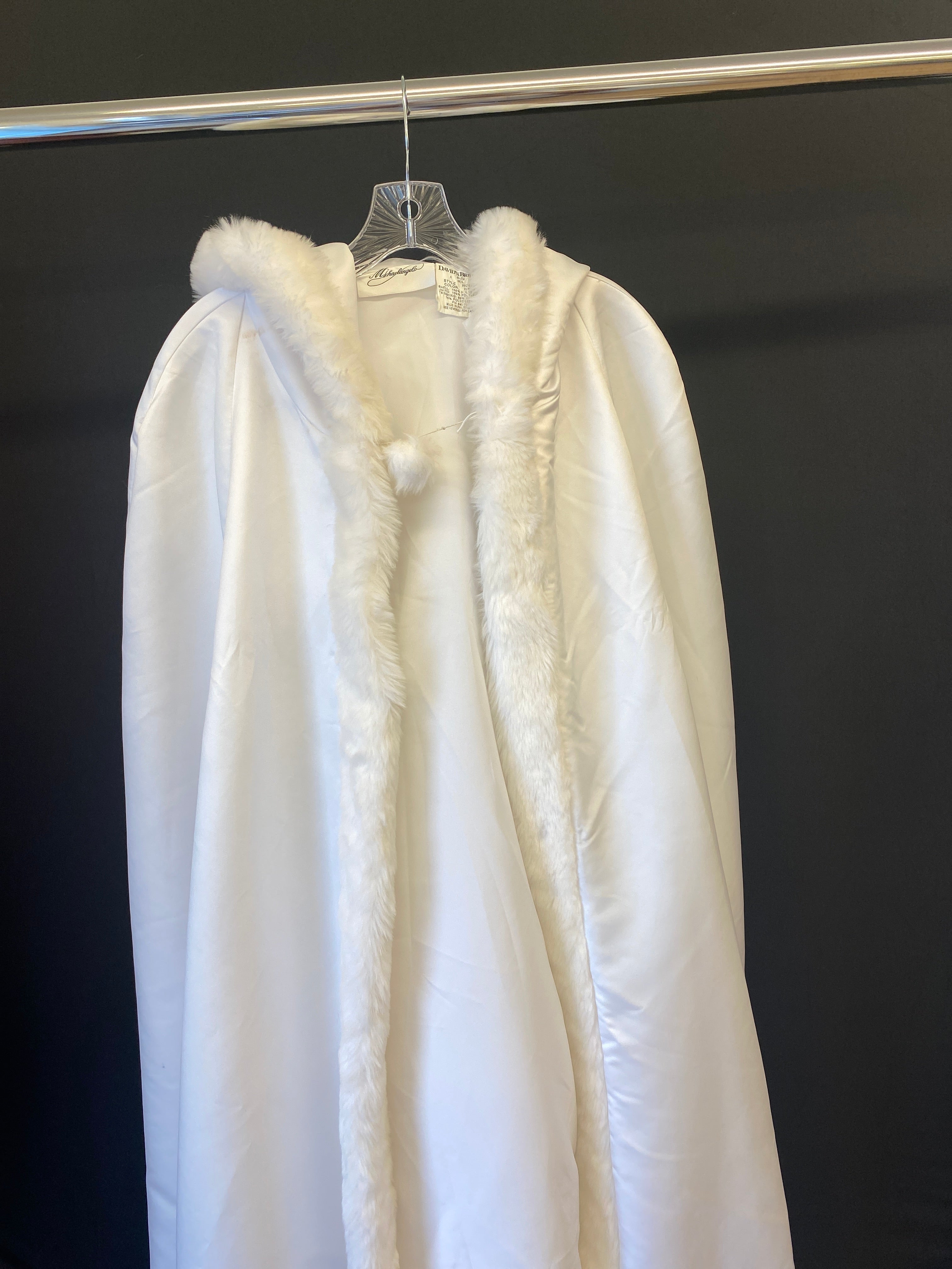 Ivory Micheal Angelo Ivory w/Fur Trim Bridal Cape, M/L